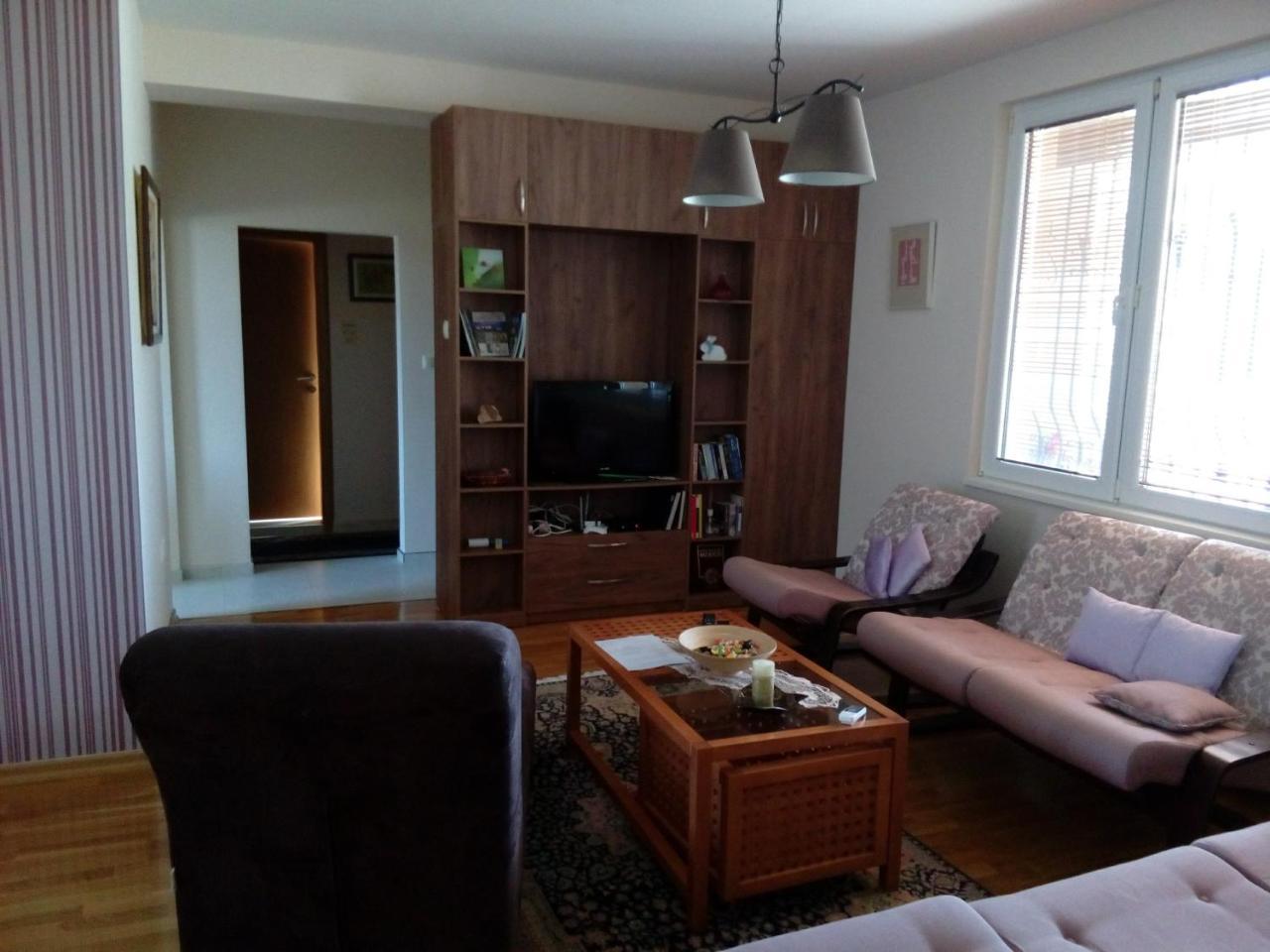 Green Villa Rodna 스코페 외부 사진