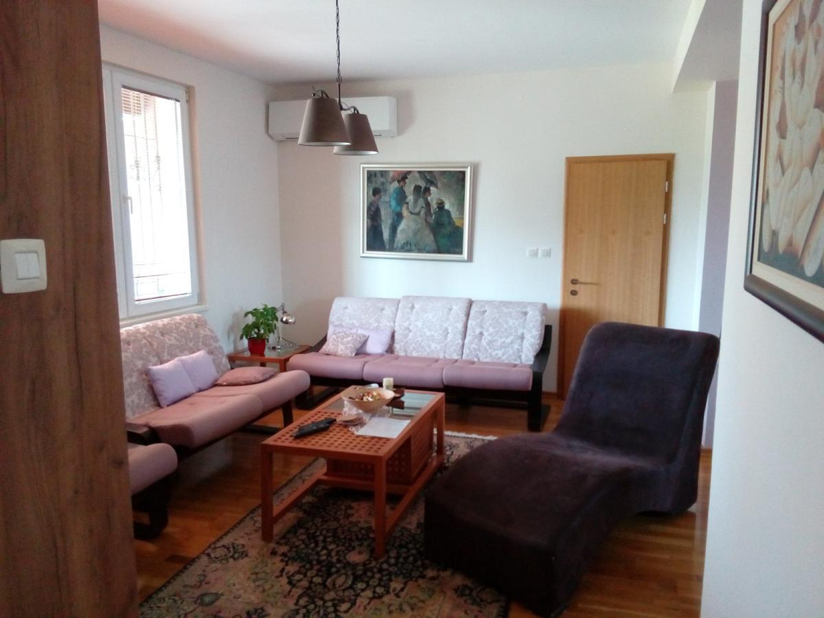 Green Villa Rodna 스코페 외부 사진